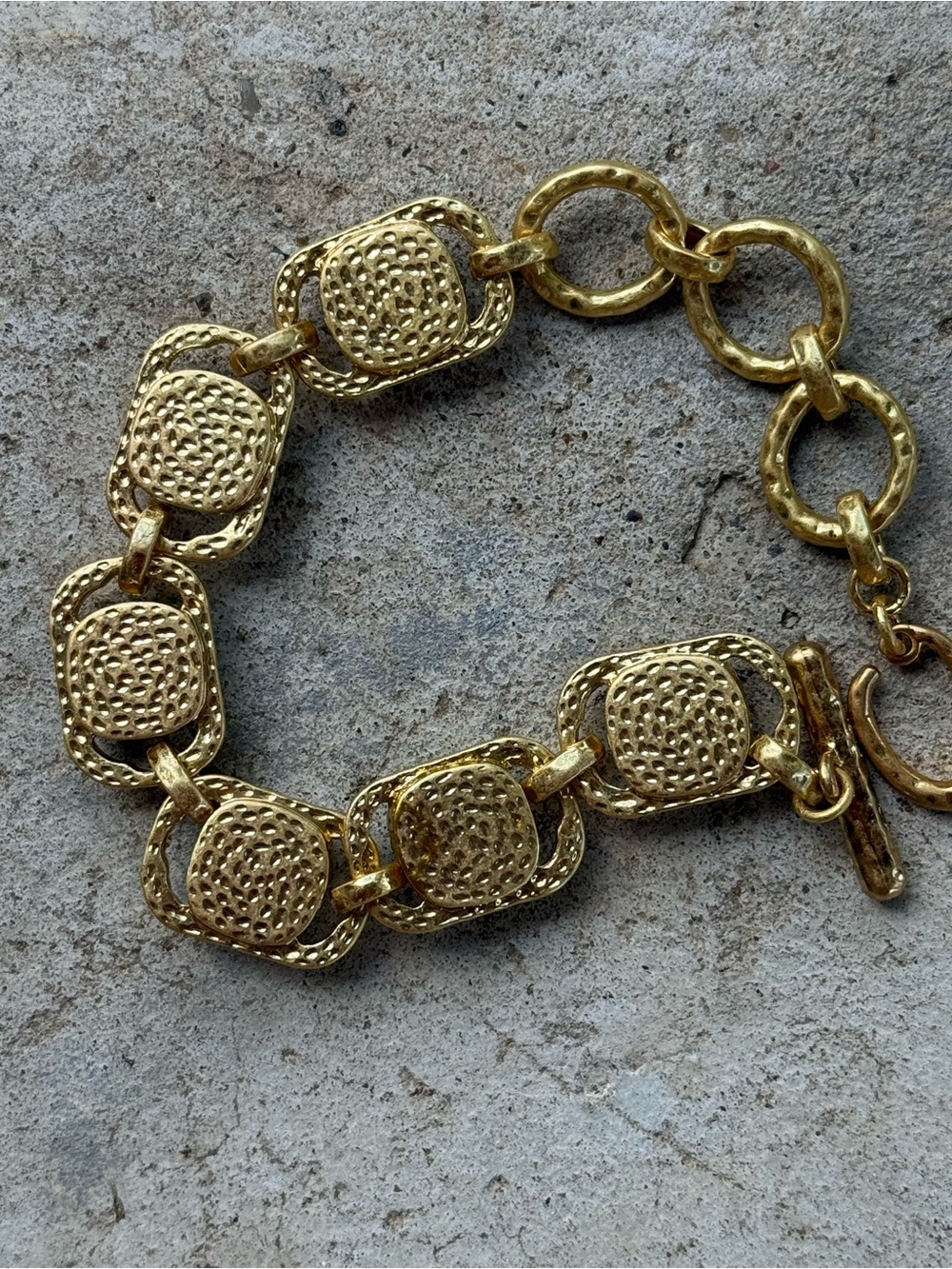 Oscar de la Renta Gold-Tone Bracelet with Teal Crystal Links - Picture 5 of 6